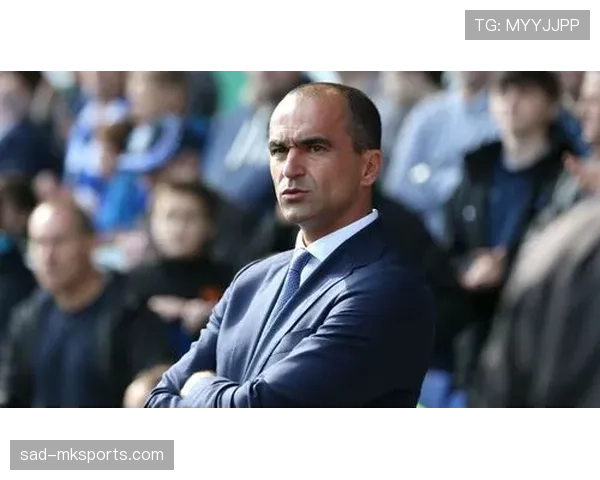 拜仁高层决策屡遭质疑：功勋主帅下课风波，暴露出豪门管理层的内部裂痕！